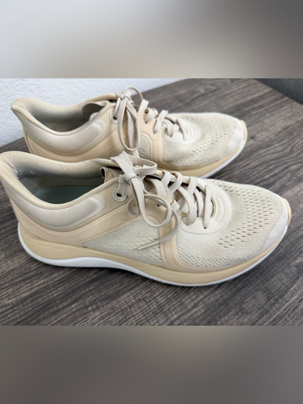 Lululemon Chargefeel 2 Mid Workout Shoes Cream Ivory Prosecco Size 8